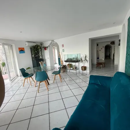 Grotta Romana Hébergement de vacances *